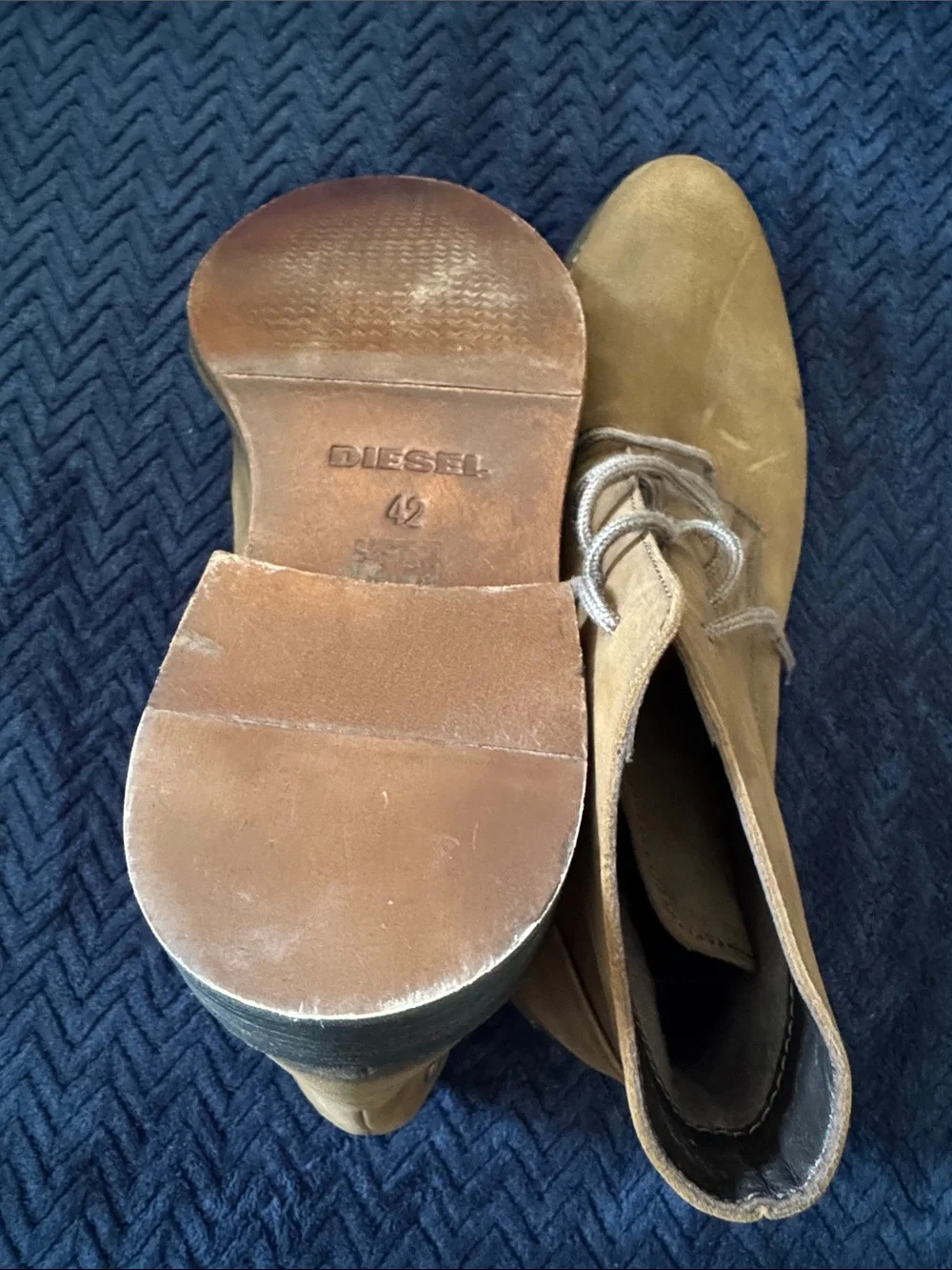 NWT, Diesel Men's Brown Suede Lace-Up Boots